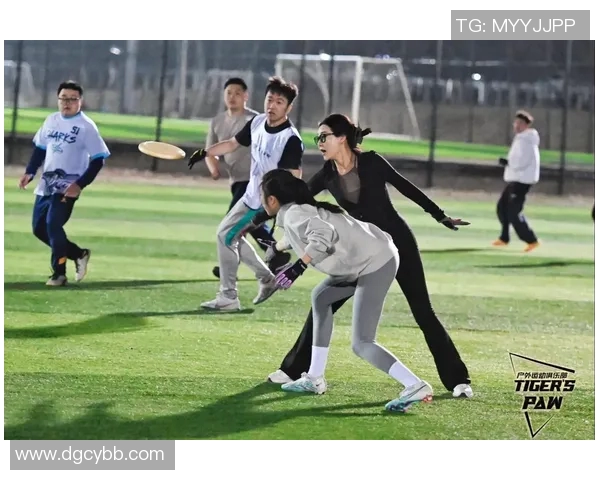 南京飞盘队技术革新引发热议探索飞盘运动的新发展与未来潜力