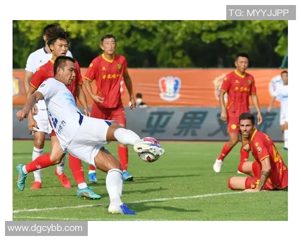 南京足球队引领最新足球意识榜单前十名的精彩表现分析